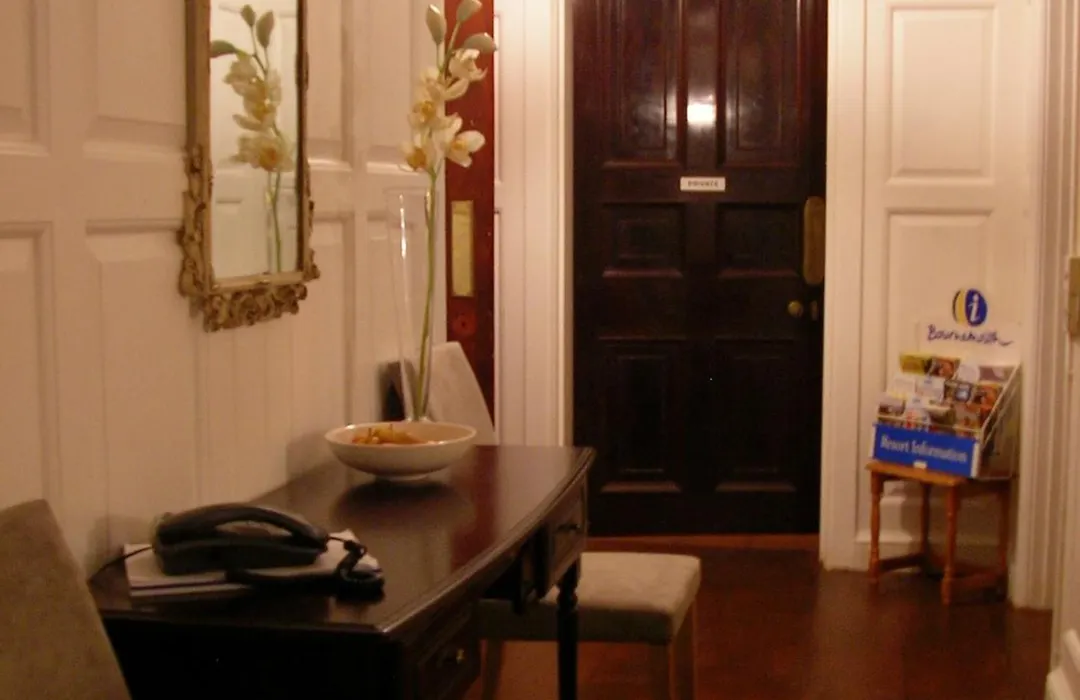 East Cliff Cottage Hotel-1